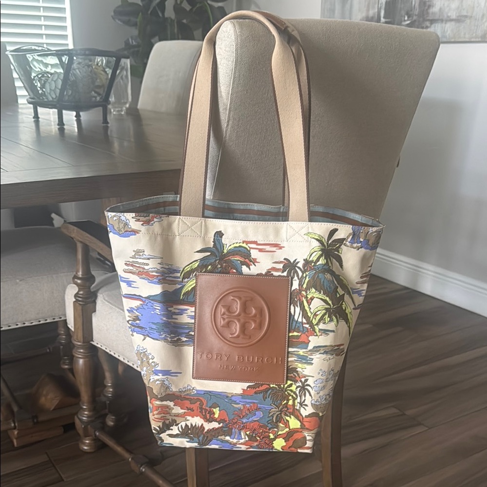 Tory Burch Multicolor Canvas Tote Bag.
Used once, it’s in pristine condition!